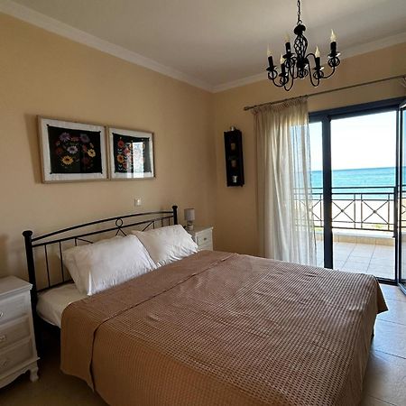 קרפאטוס Beachfront Apartments מראה חיצוני תמונה