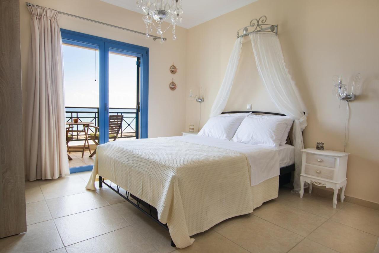 קרפאטוס Beachfront Apartments מראה חיצוני תמונה