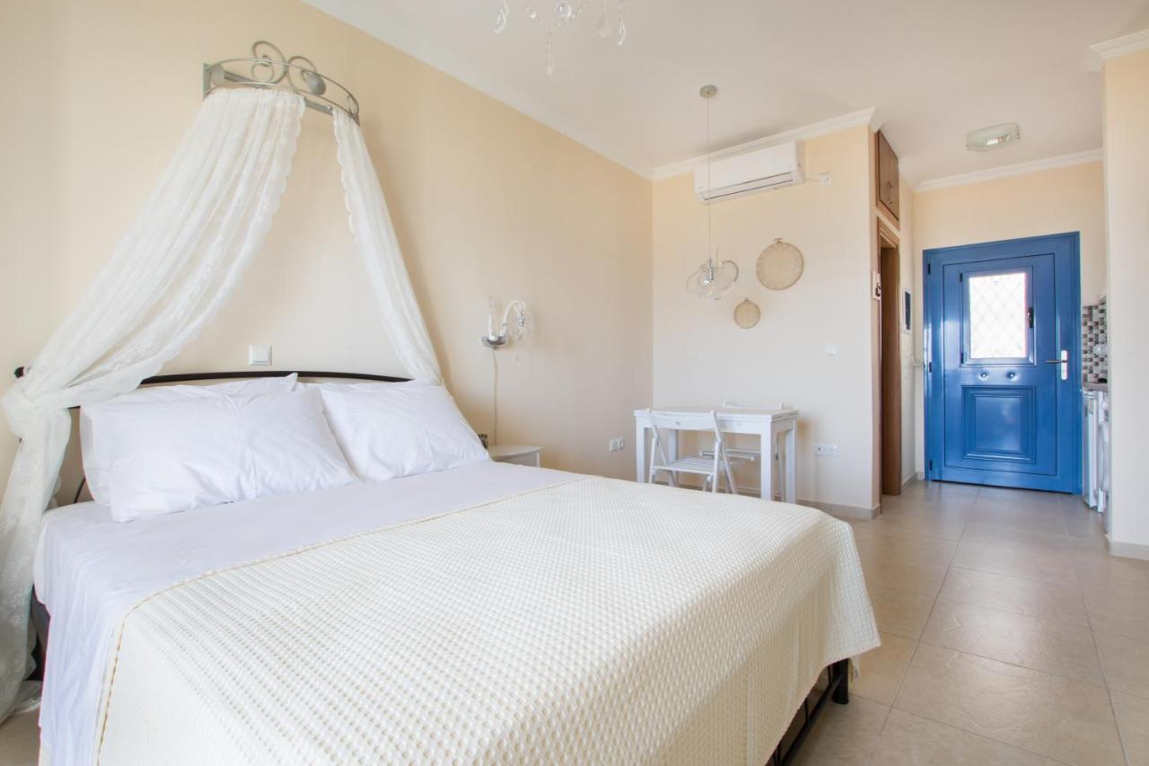 קרפאטוס Beachfront Apartments מראה חיצוני תמונה