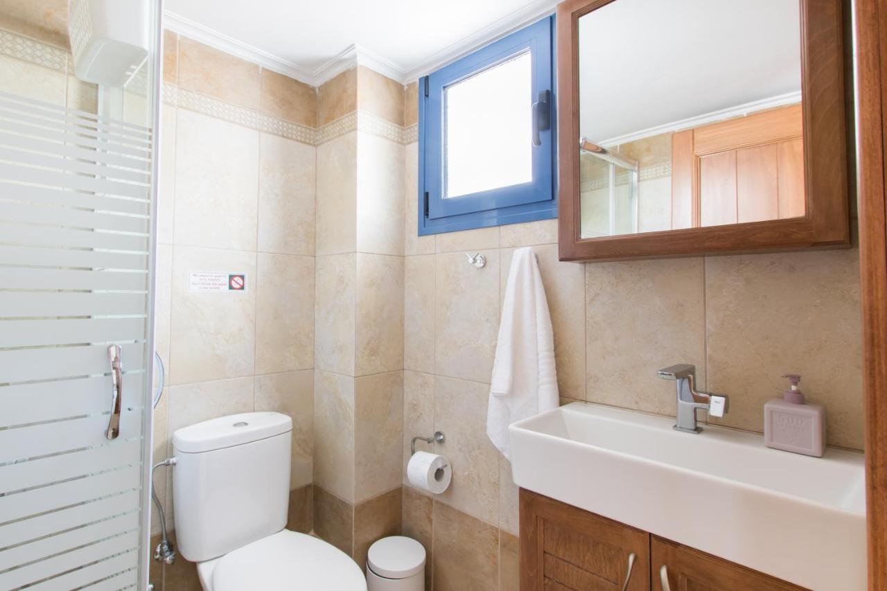 קרפאטוס Beachfront Apartments מראה חיצוני תמונה
